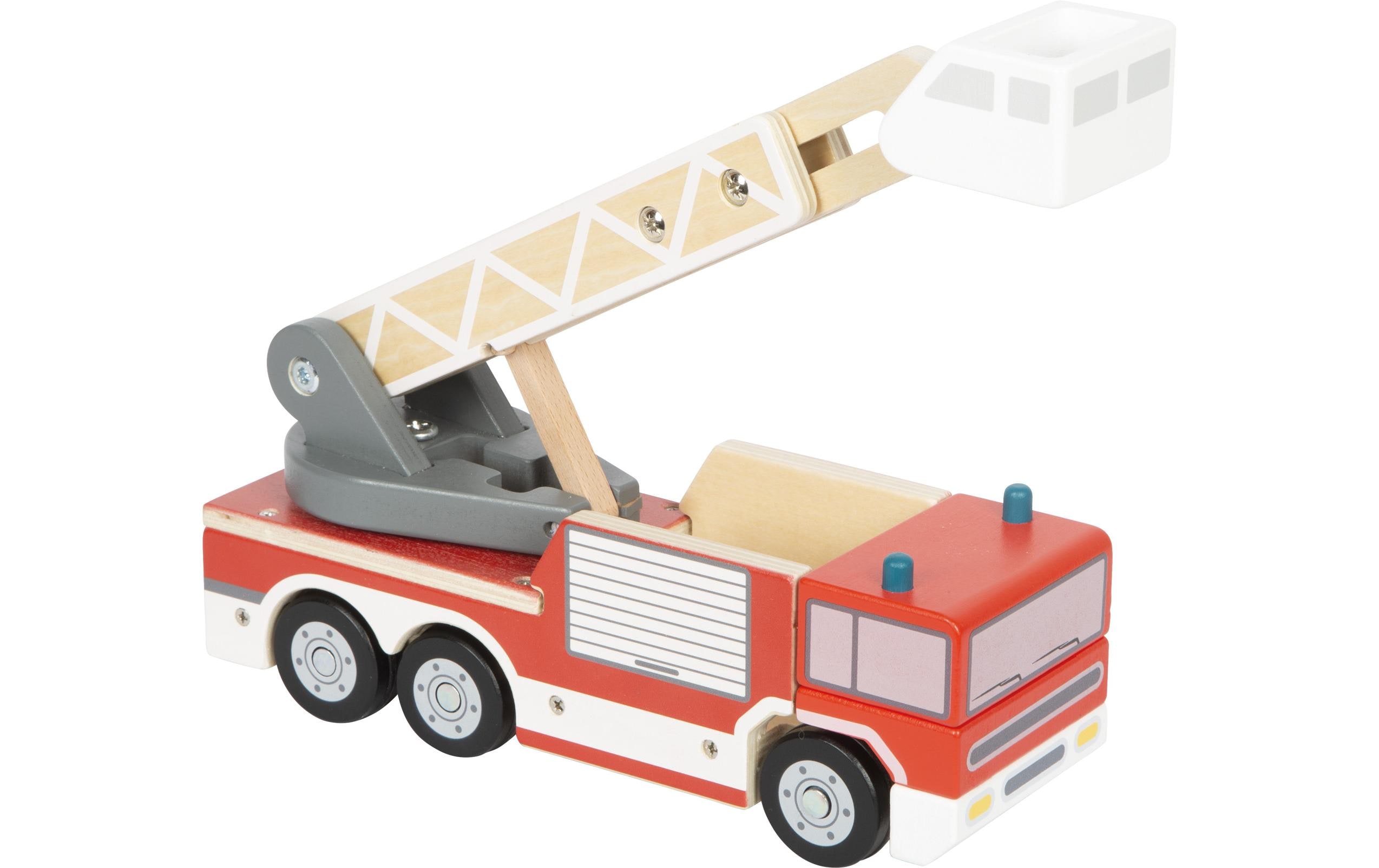 Feuerwehr mit Drehleiter